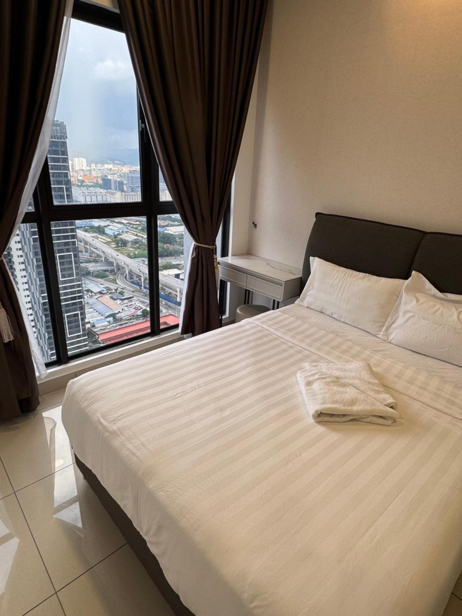 Trion Luxe Service At Klcc Apartment Kuala Lumpur